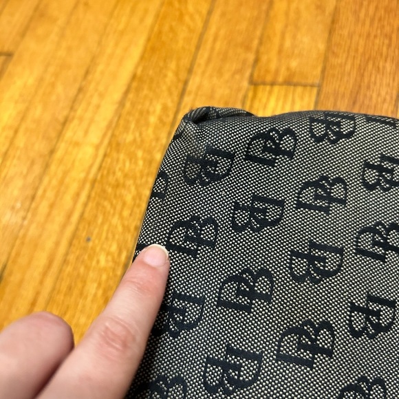 Dooney & Bourke Drawstring Canvas Signature DB Bucket Bag/ Cross Body Strap - Picture 13 of 16